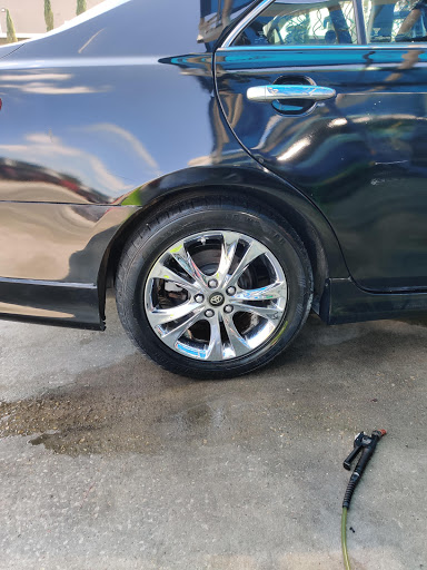 Car Wash «swish car wash & dog wash», reviews and photos, 9235 Westheimer Rd, Houston, TX 77063, USA