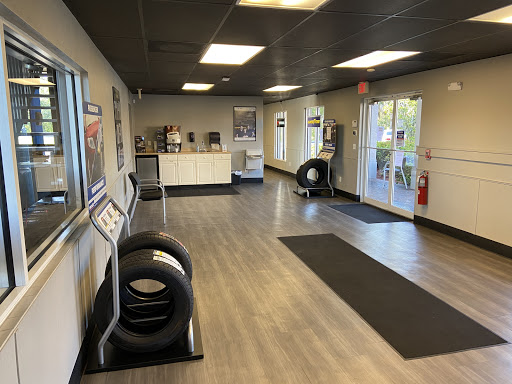 Auto Repair Shop «Rick Johnson Auto & Tire», reviews and photos, 20441 S Tamiami Trail, Estero, FL 33928, USA