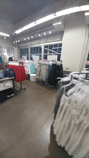 Clothing Store «Old Navy», reviews and photos, 1009 Flatbush Ave, Brooklyn, NY 11226, USA