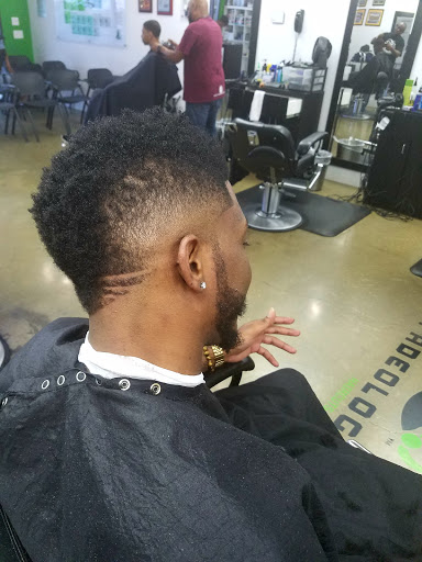 Barber Shop «FADEOLOGIST BARBERSHOP INC», reviews and photos, 3153 Sugarloaf Pkwy #204, Lawrenceville, GA 30045, USA