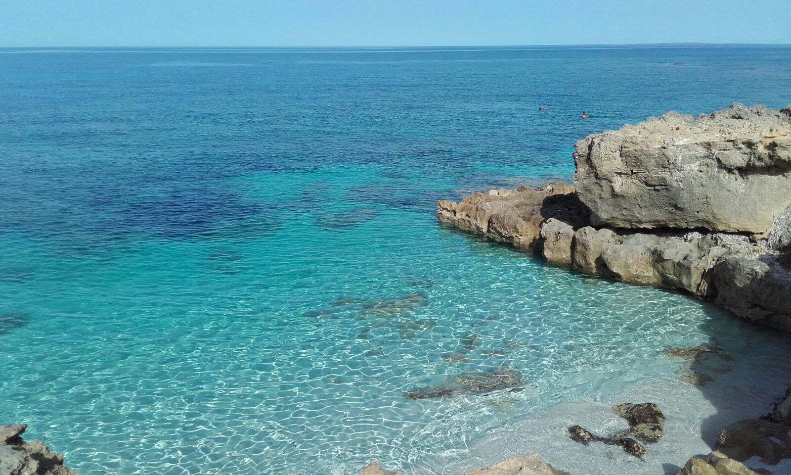 Foto van Spiaggia S'Archeddu gelegen in een natuurlijk gebied