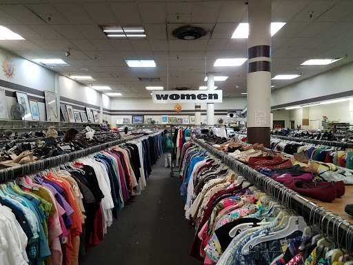 Thrift Store «Sun Thrift Store», reviews and photos, 8800 Foothill Blvd, Sunland-Tujunga, CA 91040, USA