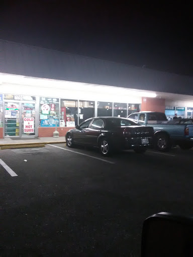 Convenience Store «Happy Foods», reviews and photos, 2099 N Highland Ave, Clearwater, FL 33755, USA