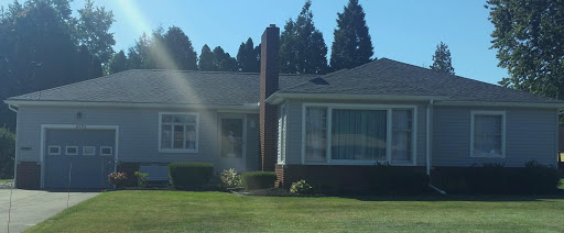 Roofing Contractor «Ashley Roofing And Siding», reviews and photos, 1438 North Rd SE, Warren, OH 44484, USA