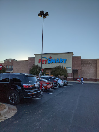 Pet Supply Store «PetSmart», reviews and photos, 2641 Lawndale Dr, Greensboro, NC 27408, USA