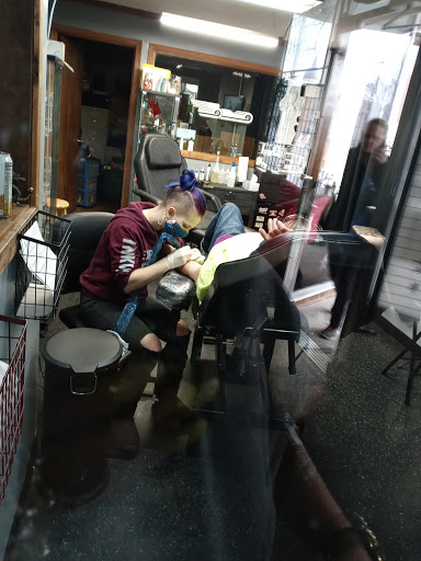 Tattoo Shop «Absolute Tattoo», reviews and photos, 1212 S Kansas Ave, Topeka, KS 66612, USA