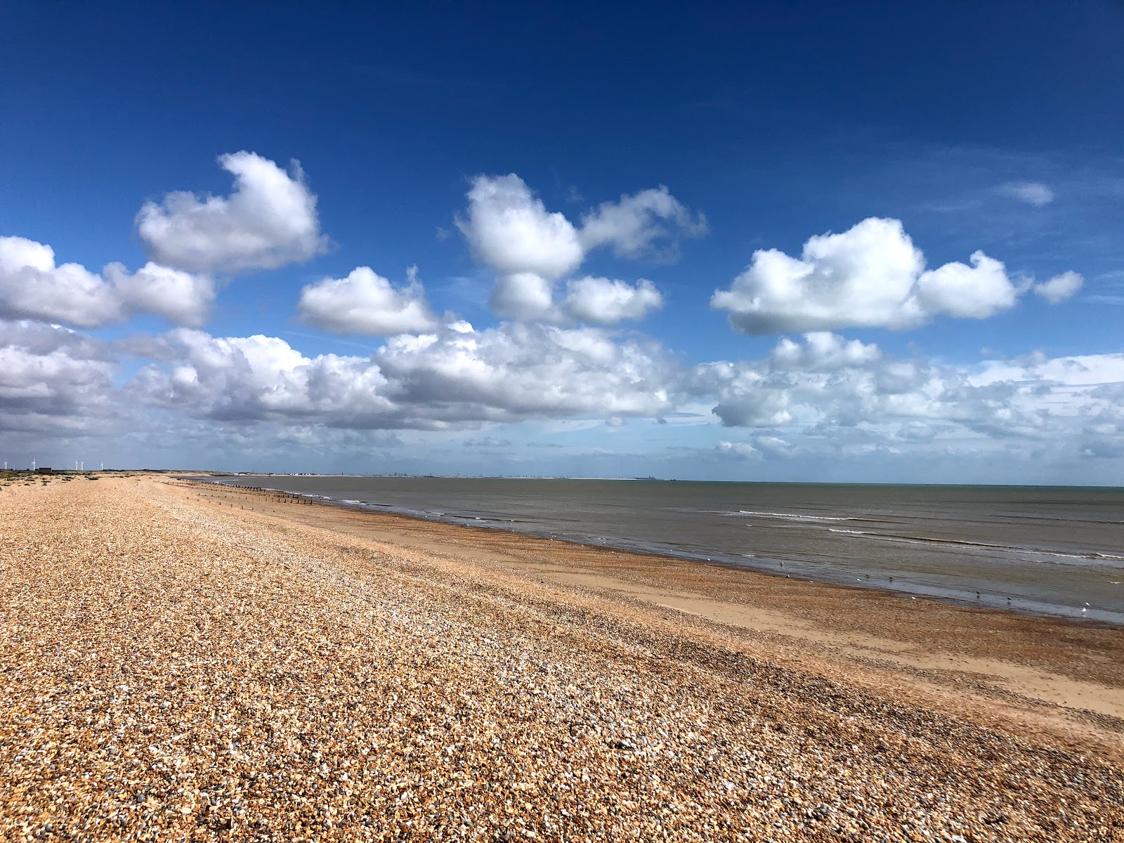 Foto van Winchelsea beach met lichte fijne kiezelsteen oppervlakte