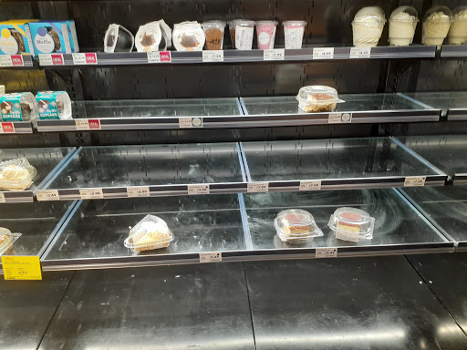 Grocery Store «Whole Foods Market», reviews and photos, 801 E Lamar Blvd, Arlington, TX 76011, USA