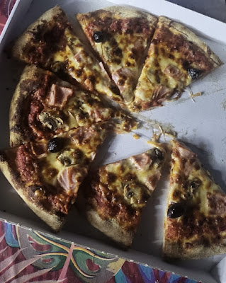 Pizza les cigales à Auriol