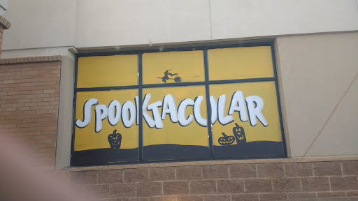 Thrift Store «Goodwill - Roseville, MN - Cleveland Avenue», reviews and photos, 2500 Cleveland Ave N, Roseville, MN 55113, USA