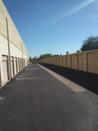 Self-Storage Facility «Storage West», reviews and photos, 7007 E Bell Rd, Scottsdale, AZ 85254, USA