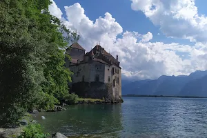 Plage du Château de Chillon image