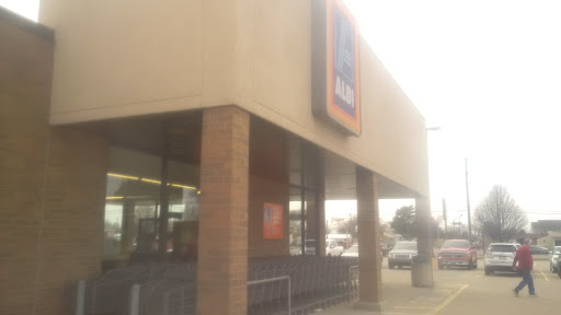 Supermarket «ALDI», reviews and photos, 1700 N Lincoln St, Greensburg, IN 47240, USA