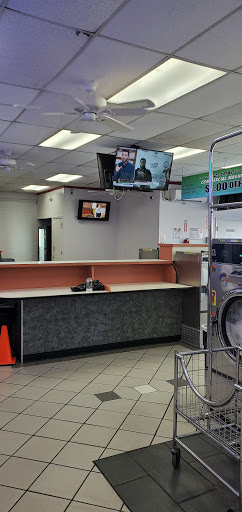 Laundromat «Gilbert Coinless Laundry», reviews and photos, 334 N Gilbert Rd, Mesa, AZ 85203, USA