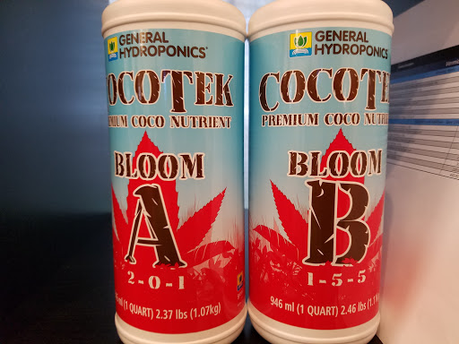 Garden Center «NorCal Garden Supply», reviews and photos, 15433 Lakeshore Dr, Clearlake, CA 95422, USA