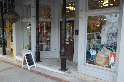 Boutique «Oak & Lace», reviews and photos, 802 S Main St, Columbia, TN 38401, USA