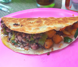 Mariscos Alfreditos photo