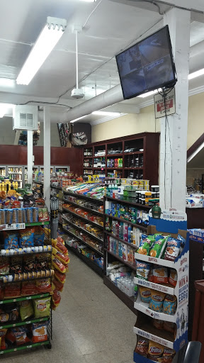 Grocery Store «Cal Park Grocery & Liquor», reviews and photos, 702 N California St, Stockton, CA 95202, USA