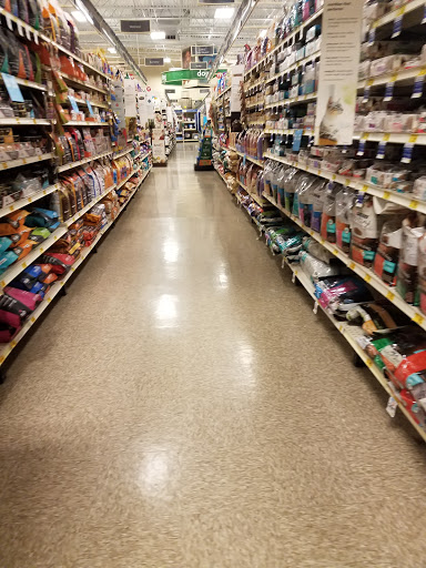 Pet Supply Store «PetSmart», reviews and photos, 2801 Pine Lake Rd, Lincoln, NE 68516, USA