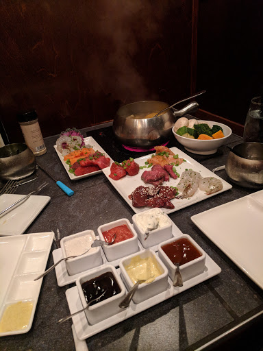 Shopping Mall «Shady Grove Shopping Center», reviews and photos, 15930 Shady Grove Rd, Gaithersburg, MD 20877, USA