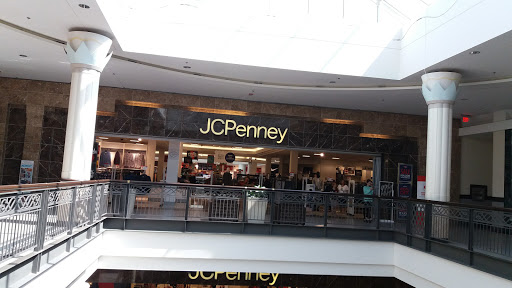 Shopping Mall «Solomon Pond Mall», reviews and photos, 601 Donald Lynch Blvd, Marlborough, MA 01752, USA