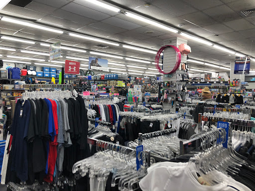 Sporting Goods Store «Big 5 Sporting Goods - Fremont», reviews and photos, 3820 Mowry Ave, Fremont, CA 94538, USA