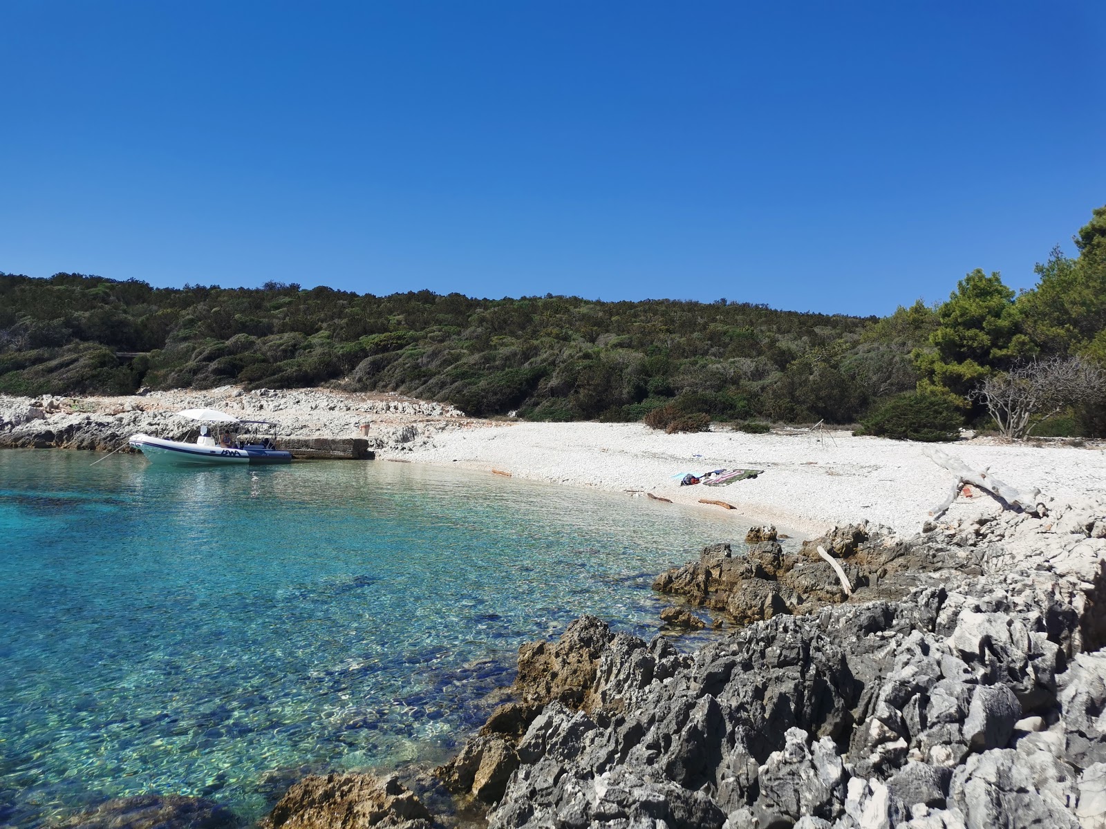 Foto von Parknu beach mit weiße kiesel Oberfläche