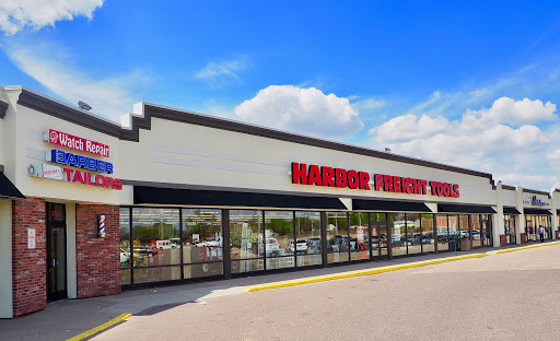 Shopping Mall «Signal Hills Shopping Center», reviews and photos, 1225 S Robert St, West St Paul, MN 55118, USA