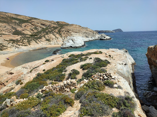 Alevrakia Beach