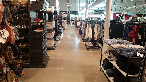 Department Store «Saks OFF 5TH», reviews and photos, 12995 Fair Lakes Shopping Center, Fairfax, VA 22033, USA