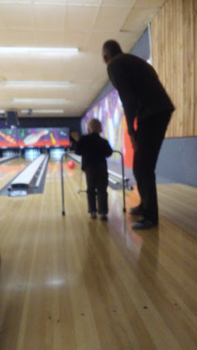 Bowling Alley «Game of Fairfeld», reviews and photos, 5181 Dixie Hwy, Fairfield, OH 45014, USA