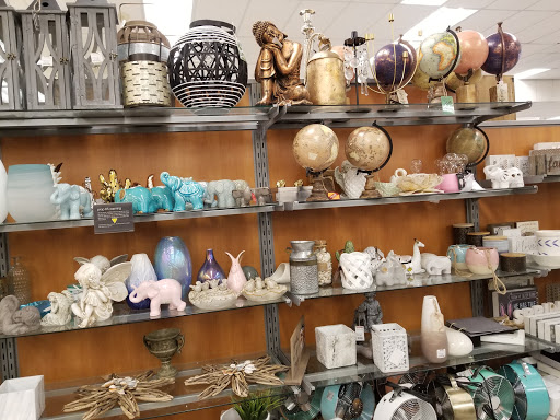 Department Store «T.J. Maxx», reviews and photos, 1850 Douglas Blvd #800, Roseville, CA 95661, USA