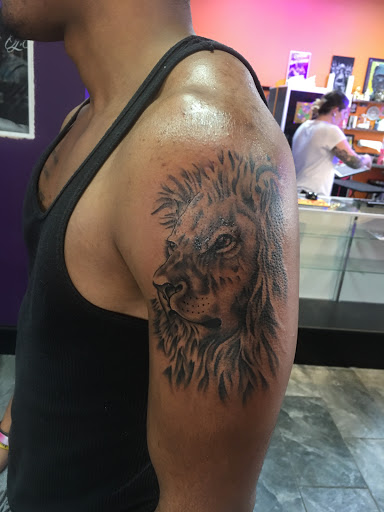 Tattoo Shop «Black Heart Tattoo», reviews and photos, 1926 Hudson Bridge Rd, Stockbridge, GA 30281, USA