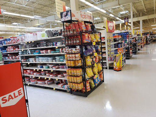 Supermarket «Super Stop & Shop», reviews and photos, 25 Walkers Brook Dr, Reading, MA 01867, USA