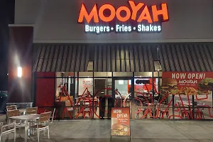 MOOYAH Burgers, Fries & Shakes image