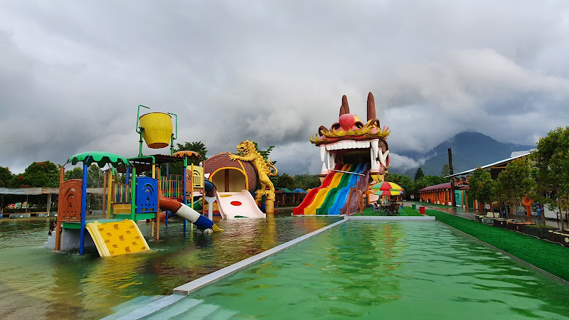 Waterboom Gunung Poteng