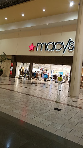 Shopping Mall «Alderwood Mall», reviews and photos, 3000 184th St SW, Lynnwood, WA 98037, USA