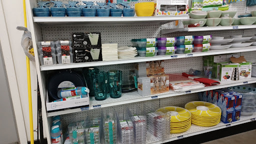 Thrift Store «Goodwill Ocala Superstore Adjacent to Paddock Mall», reviews and photos, 2830 SW 27th Ave, Ocala, FL 34471, USA