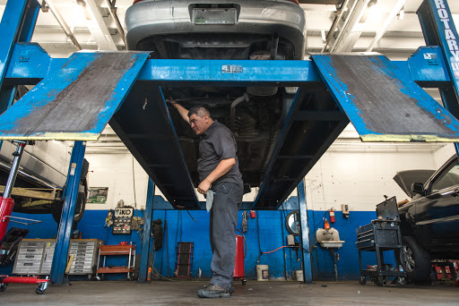 Auto Repair Shop «J & J Auto care, vapor shop», reviews and photos, 510 Gallatin Pike N, Madison, TN 37115, USA