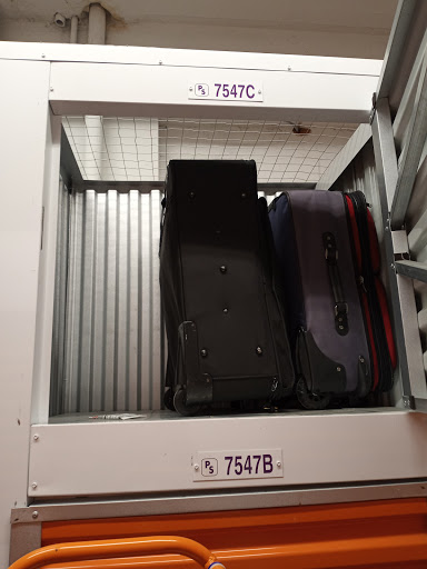 Self-Storage Facility «Public Storage», reviews and photos, 385 Gerard Ave, Bronx, NY 10451, USA