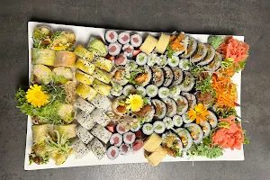 wKręta w Sushi image