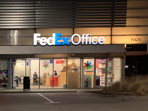 Print Shop «FedEx Office Print & Ship Center», reviews and photos, 11425 S 72nd St #107, Papillion, NE 68046, USA