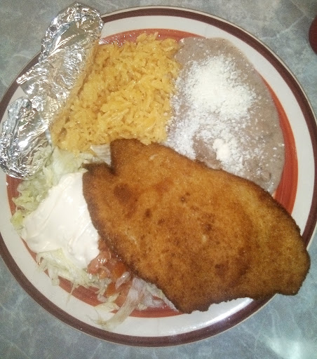 Grocery Store «La Misma Luna Supermarket», reviews and photos, 2901-2977 London Rd, Eau Claire, WI 54701, USA