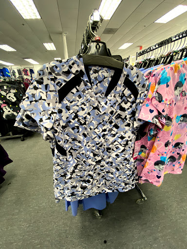 Uniform Store «Scrub Pro Uniforms & Gallo Clothing», reviews and photos, 78 Mountain Rd, Glen Burnie, MD 21060, USA