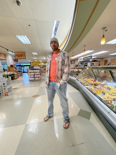 Grocery Store «Quality Food Center», reviews and photos, 460 E North Bend Way, North Bend, WA 98045, USA