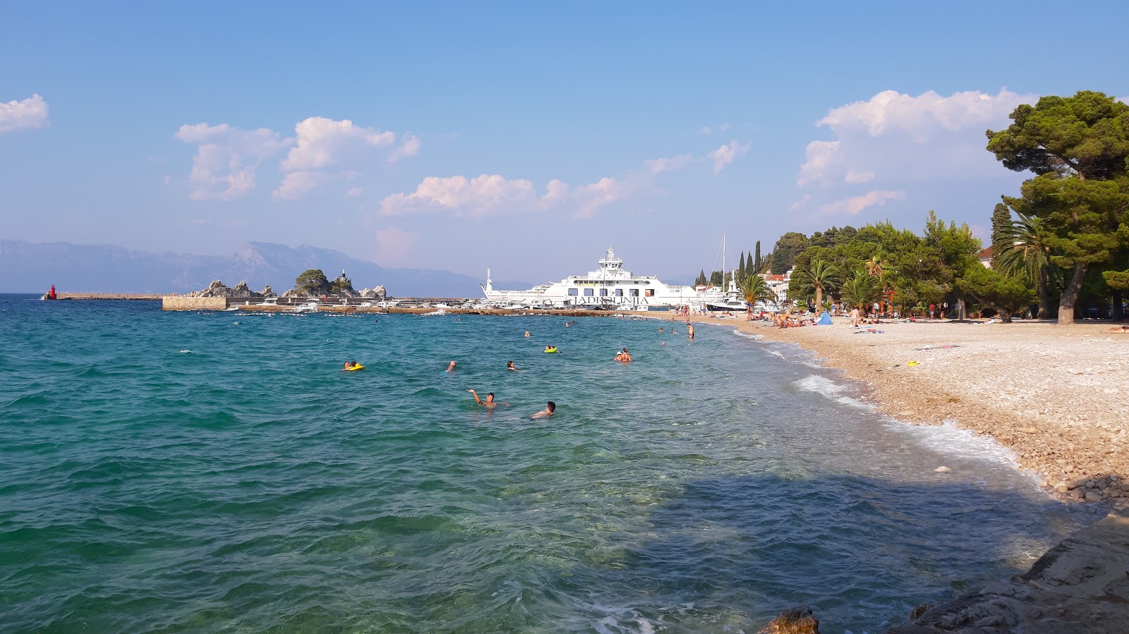 Fotografija Pozora II beach in naselje