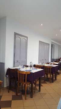 Atmosphère du Restaurant français Restaurant Bar La Bascule - Laissac à Laissac-Sévérac l'Église - n°6