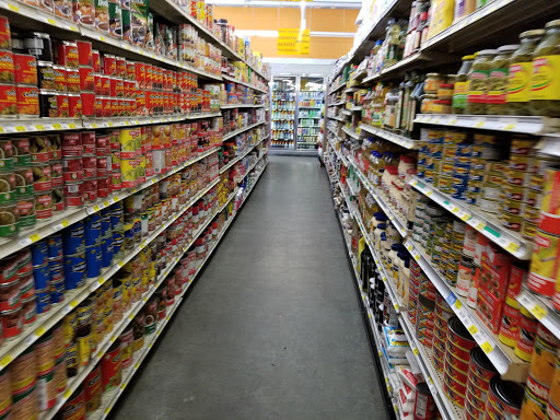 Mexican Grocery Store «La Huerta Mexican & Latin Market», reviews and photos, 405 E Smith St, Kent, WA 98030, USA