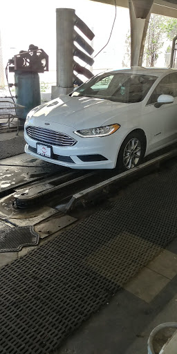 Car Wash «Diamond Valley Car Wash», reviews and photos, 1650 W Holt Ave, Pomona, CA 91768, USA