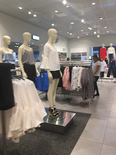 Clothing Store «H&M», reviews and photos, 11401 NW 12th St, Miami, FL 33172, USA